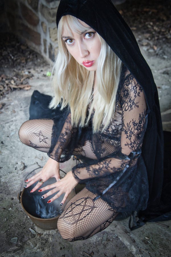 Art Model Lucy Magdalene as a Witch by Thomas Ott on 500px.com