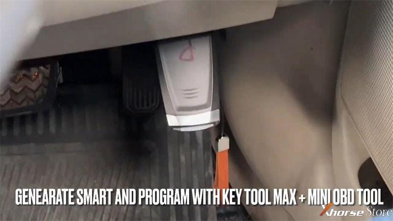 Xhorse VVDI Key Tool Max Toyota Camry ACV40 2008 XM Key را اضافه می کند
