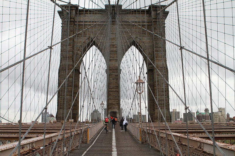 800px-New_York_Brooklyn_Bridge