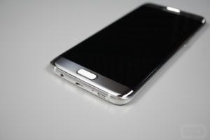 GALAXY-S7-EDGE-SILVER-13