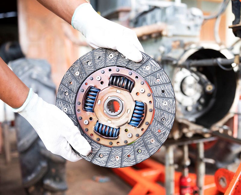 https://www.smautoservice.co.uk/clutch-repair-replacement-trowbridge-uk/
