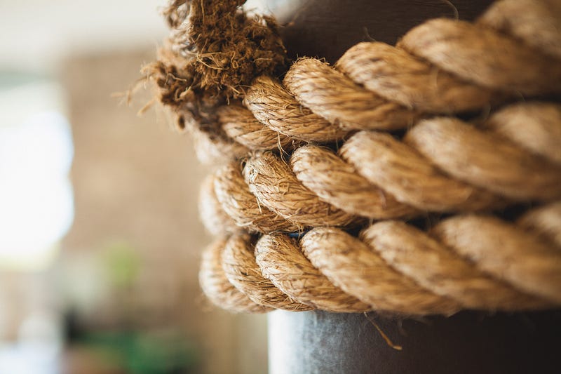 Rope — string same thing? (unsplash.com)