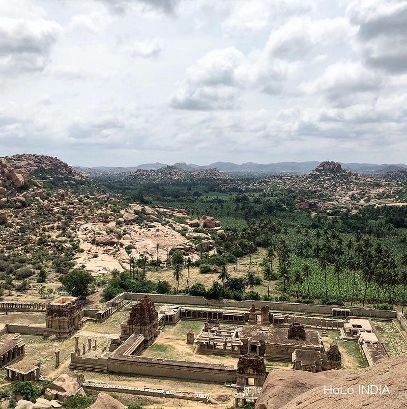 1. 亨比旅遊｜Don’t Worry, Be Hampi