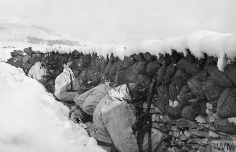 Italian troops in the snow on the Asiago Front, First World War.