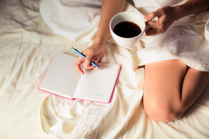 Journal - 5 things to do before 8 a.m. every morning to improve your health, wellness, mental health, and productivity! | Vitality Vixens Healthy Lifestyle Blog