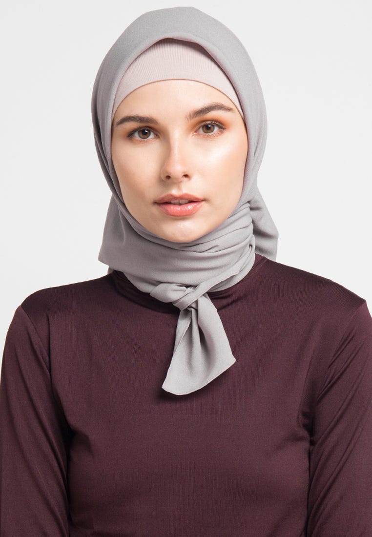 Tutorial Style Hijab Elegan Untuk Acara Bukber THREAD By ZALORA