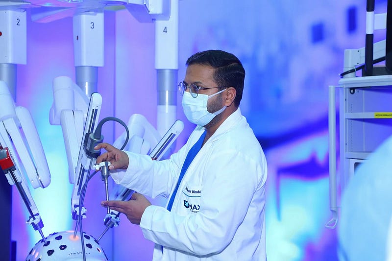 best robotic and bariatric surgeon in Delhi