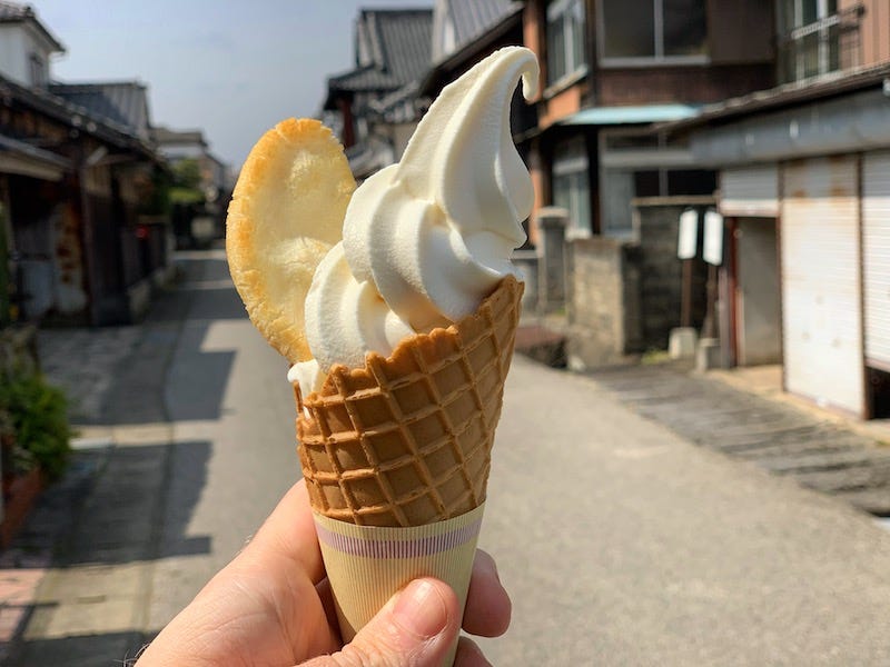 Donny Kimball eats a sake-flavored ice cream at Hizen Hamashuku in Saga Prefecture