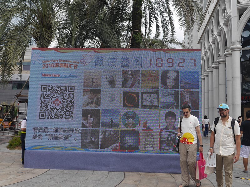 Maker Faire Shenzhen 2016 gathered 100,000 visitors in two days,
ending with a great success. Even though That county well known prone to
pricing, statistical figures, the commemorative check-in using SNS at
the entrance started from scratch and exceeded 10000. Most people seemed
to be entering without checking in, so 100,000 visitors
are nodding.