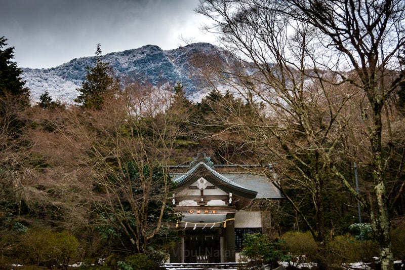 Image of the Shrine in front of Mt. Kintoki — Kintoki-jinja