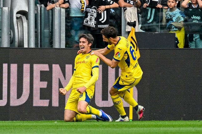 Pemain Hellas Verona Kieron Bowie merayakan gol yang dicetaknya pada laga Serie A/Liga Italia antara Juventus vs Verona di Turin, Italia, Minggu, 3 Mei 2026 © Tano Pecoraro/LaPresse via AP