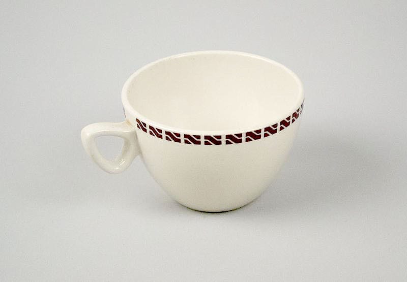 A New Zealand railways teacup designed and producer by Crown Lynn Potteries. 1970’s.