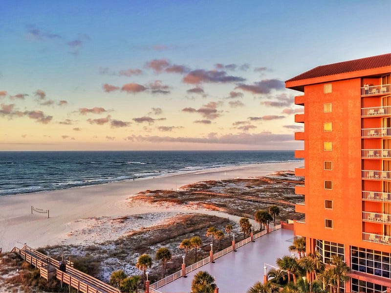 View of Gulf Shores’ white sand beaches and accomodations