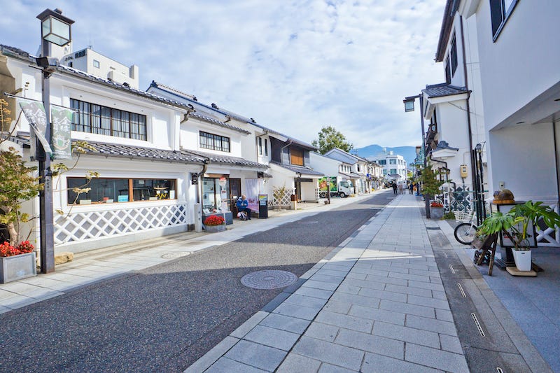 Historic buildings along the Nakamachi street in Nagano Prefecture’s Matsumoto