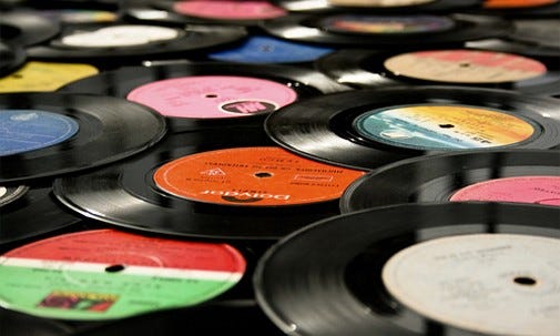 La vuelta del vinilo: dónde encontrar los discos de vinilo más