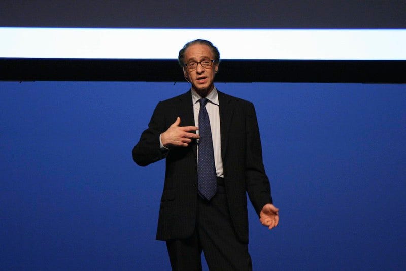 Ray Kurzweil talking during an engadement in 2008.