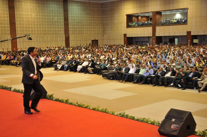 Akash Gautam, a Premier Keynote Speaker in India, is Reshaping Corporate Paradigms.