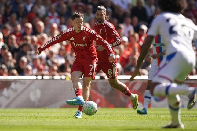 Aksi Florian Wirtz dalam laga Liverpool vs Crystal Palace di Premier League 2025/2026, Sabtu (25/4/2026). © AP Photo/Ian Hodgson