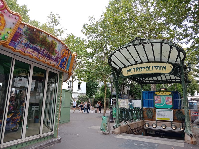法國蒙馬特Montmartre | 藝術人文薈萃之地 4 1*JLoKG6WSBPD9VmTp0Ep Bg