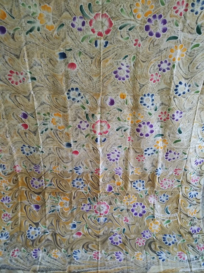 Kain batik tradisional dan kain tenun songket lombok asli 