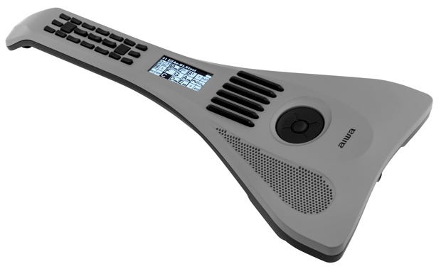 aiwa play
RX-01の外観はインスタコードと大きく変わらない。部品や機能もほぼ踏襲している。