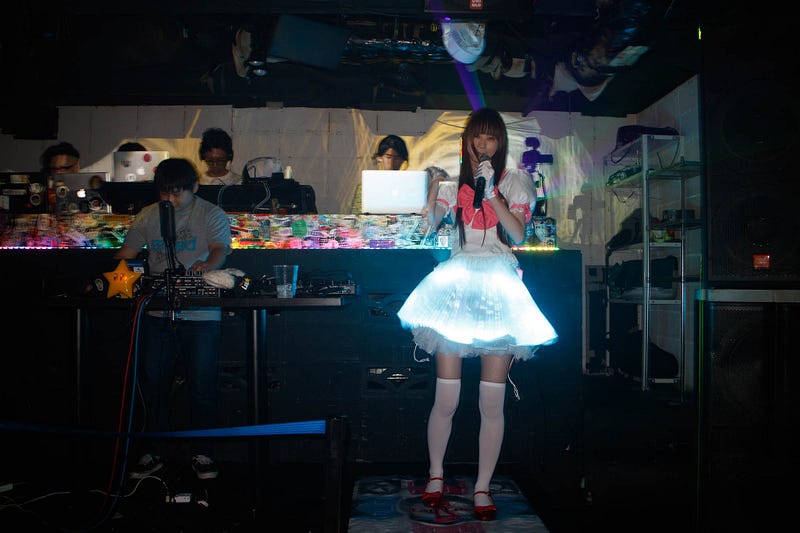 Their Techno Cosplay making skirt becomes display! (Photo by
Akira Kumagai)