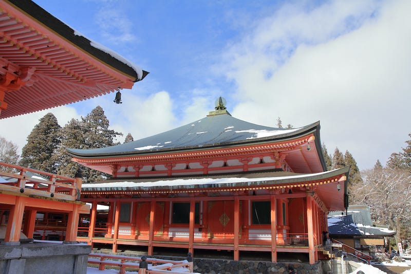 The snow-covered Amida Hall of Mt. Hiei’s Enryaku-ji temple complex