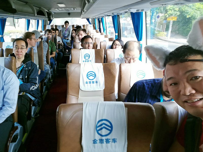 We have 20 startup groups, about 30 people in total. Go around Shenzhen by bus.
Many manufacturers are situated on the other side of Hong Kong, Baoan District in Shenzhen, Dongguan City and so on.