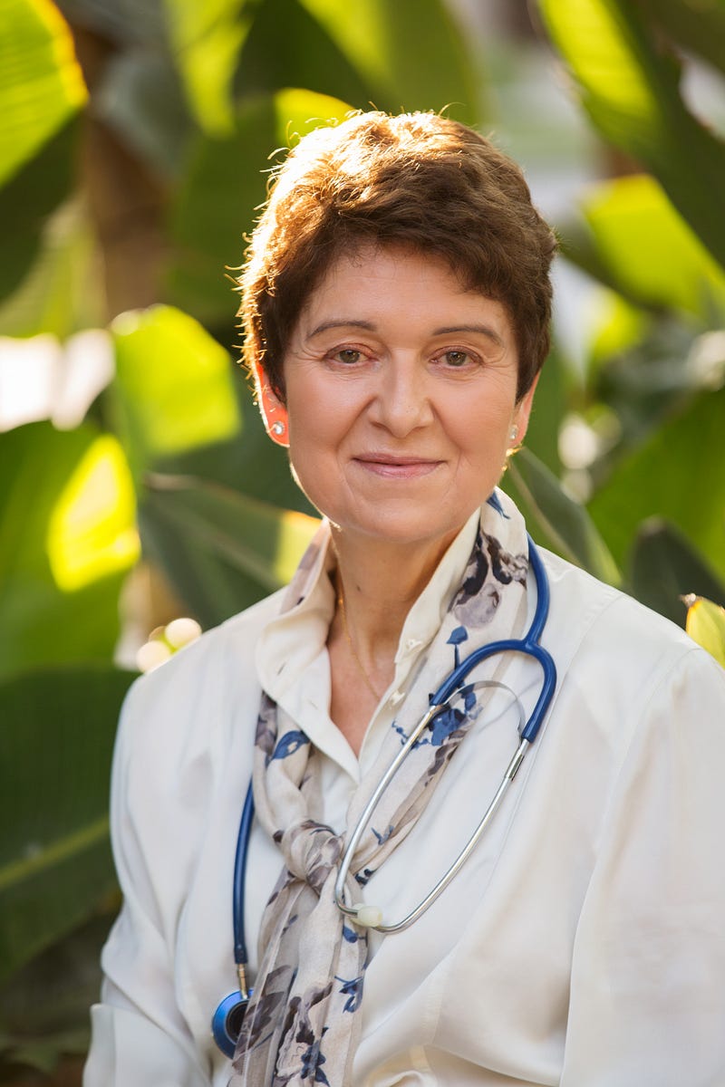 Dr. Dominique Fradin-Read