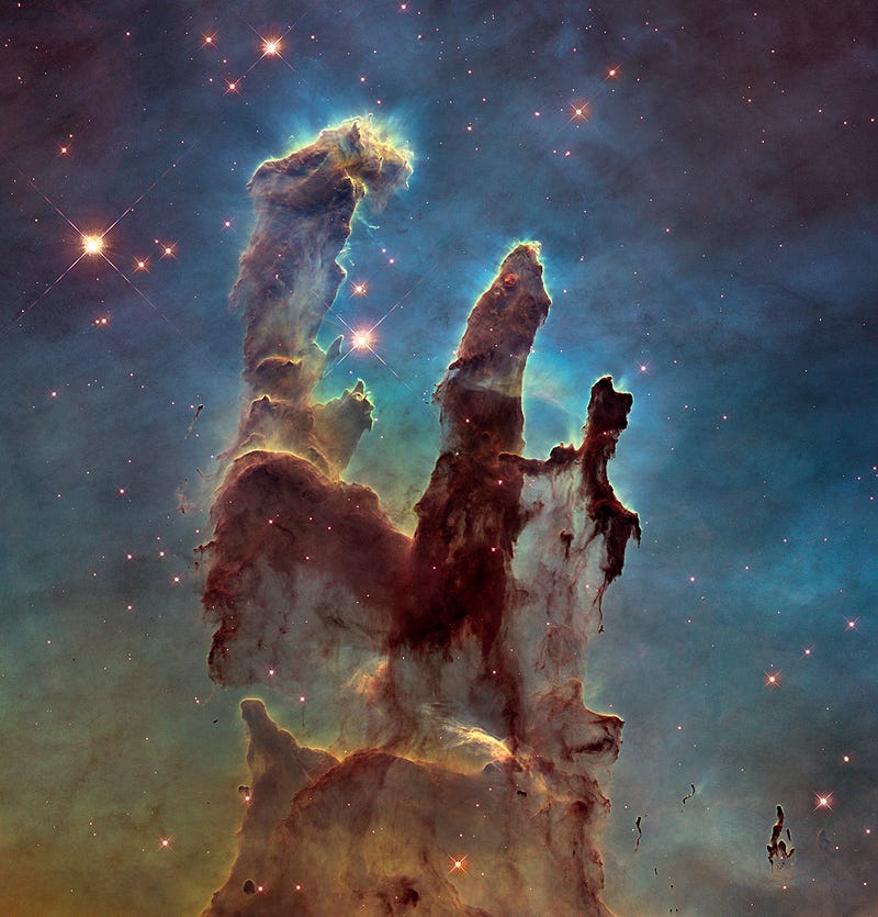 NASA 哈伯太空望遠鏡拍攝的鷹星雲「創生之柱」，形似水熊蟲（維基百科）