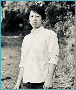 リコー
デジタル戦略部 デジタル人材戦略センター
リコーを芯からアジャイルにするTF所属
社内ファブスペース「つくる~む海老名」運営
大学院修了後、リコーに入社。エレキハード担当として産業用印刷機、複写機の設計、工作機械のモニタリングシステム開発に携わる。現在は不確実性の高い課題に対処できる組織力の強化を目的とした、デザイン思考とアジャイルの浸透、推進に従事。社内副業として、社員のクリエイティビティ向上を目的とした社内ファブスペース「つくる~む海老名」を立ち上げ/運営を行っている。半分業務、半分個人的な活動としてプロトタイピングの意味、効果、手法を研究中。