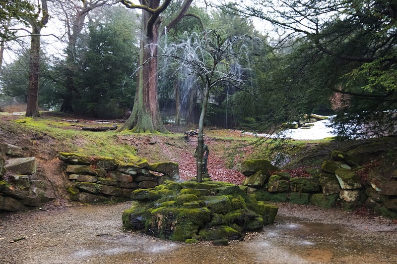 柳樹噴泉
