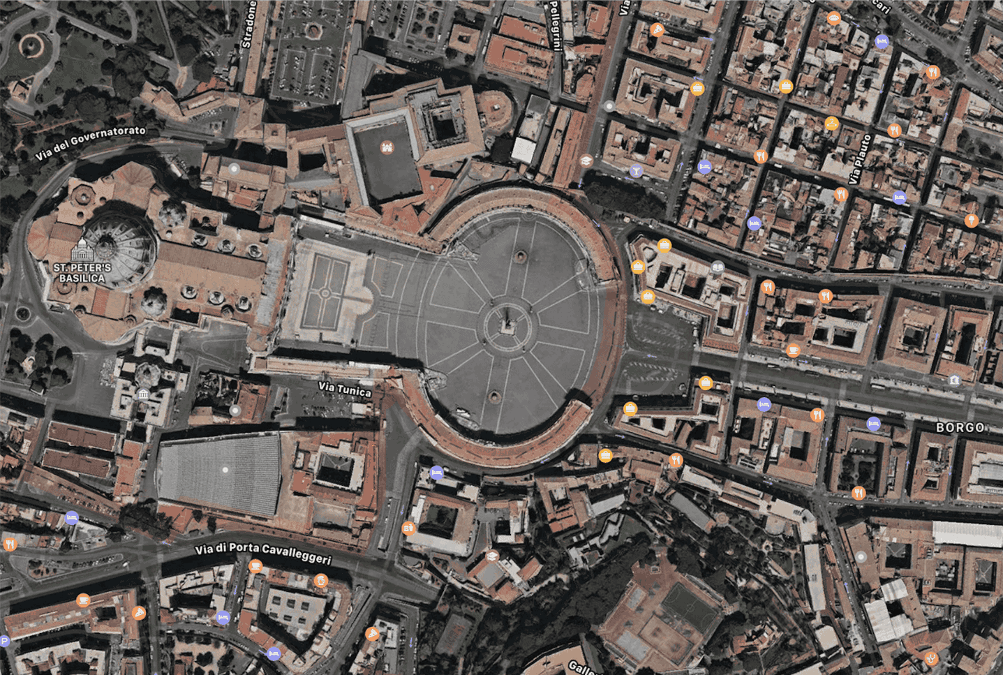 The change of Vantican on maps: The highlighted part was demolished during Mussolini era