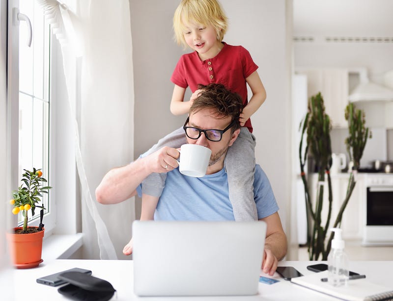 Start Earning Money Online From Home As A Parent (Without Any Products or Business Experience)