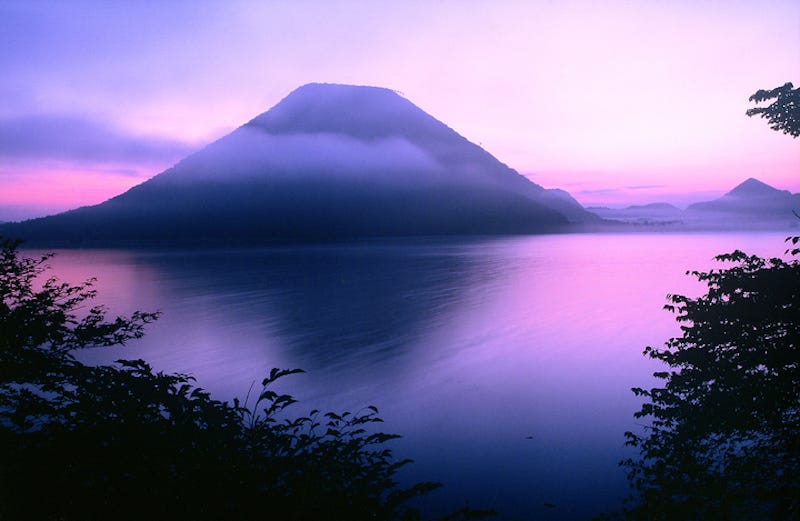 A volcanic caldera in the center of Gunma Prefecture’s Lake Haruna that looks like Mt. Fuji