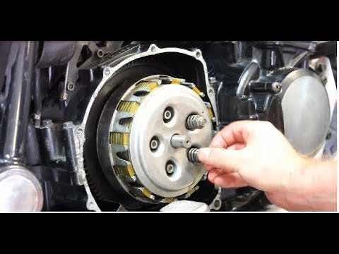 https://www.smautoservice.co.uk/clutch-repair-replacement-trowbridge-uk/