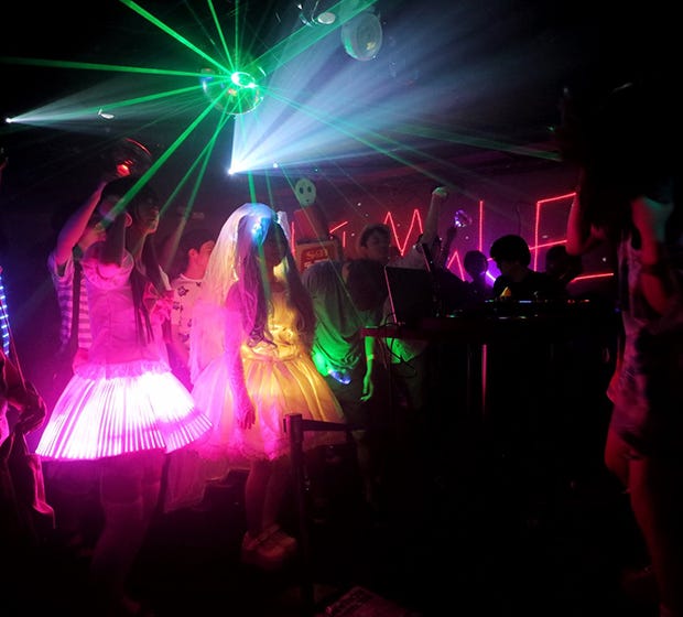 「ギークのギークによるギークのためのダンスパーティ」 #AkiParty
が行われた秋葉原MOGRA。(撮影:timbotu)