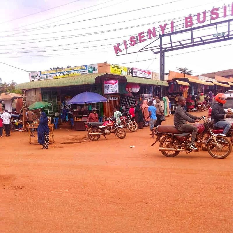 Kisenyi Business Centre stage does brisk business. Credit: Geofrey Ndhogezi.