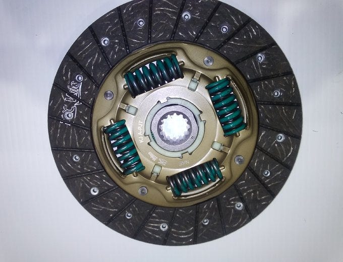 https://www.smautoservice.co.uk/clutch-repair-replacement-trowbridge-uk/