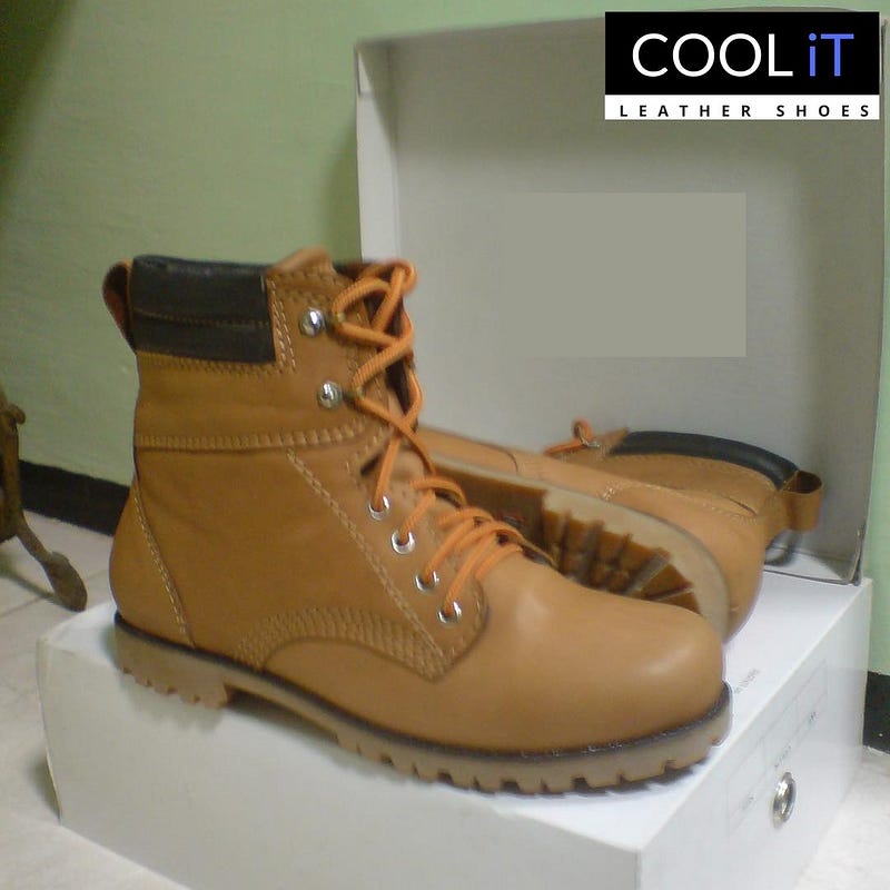 WA 0878 2569 5214 sepatu boot pria kulit asli model  