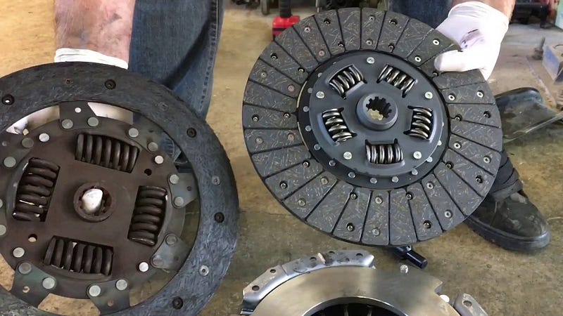 https://www.smautoservice.co.uk/clutch-repair-replacement-trowbridge-uk/