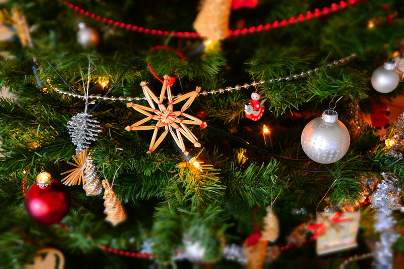 Why Christmas Gave Developers the Web, Linux, JPEG, and Bitcoin