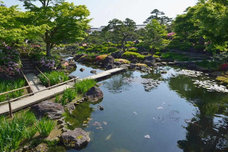 The lovely Yuushi-en garden in Shimane Prefecture