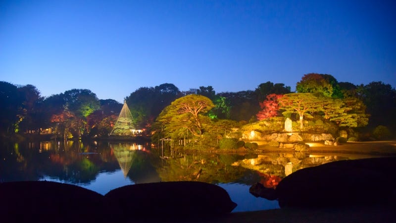 Located near Sugamo, Tokyo’s Rikugi-en is one of the best gardens in the city