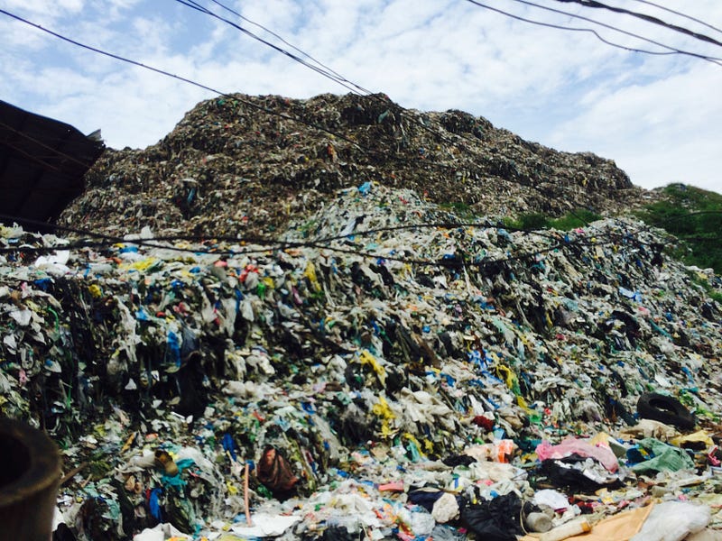 The Iloilo Dump in the Philippines and scavengers Masahiro Iseki Medium