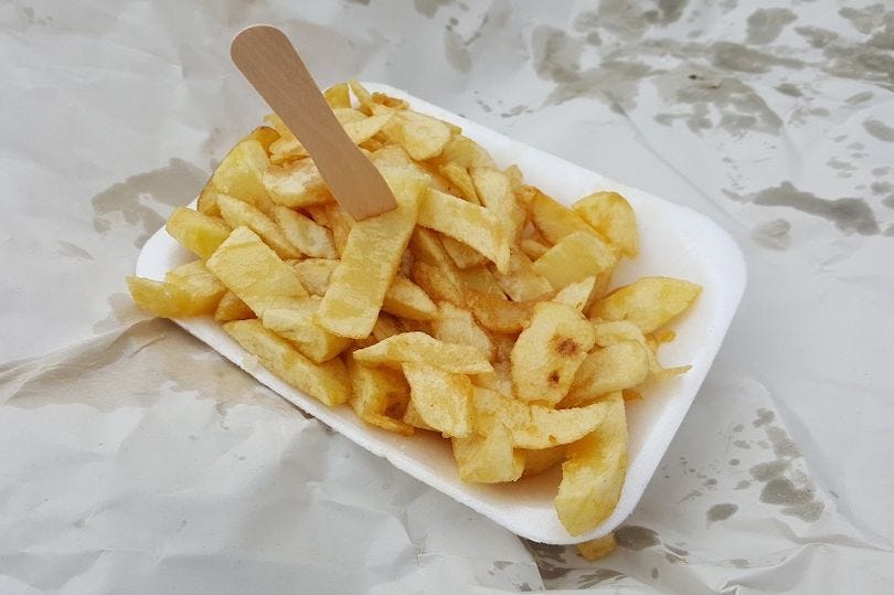 photo of a tray of chip shop chips