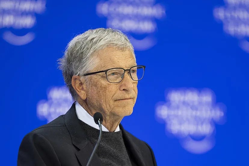 Bill Gates said that only three jobs will remain “immune” to artificial intelligence (AI) in the near future. The co-founder of Windows believes the technology will dominate almost every discipline.