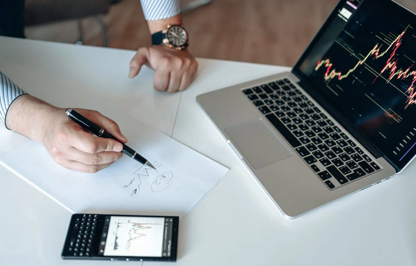How to Build a Simple and Profitable Trading Strategy