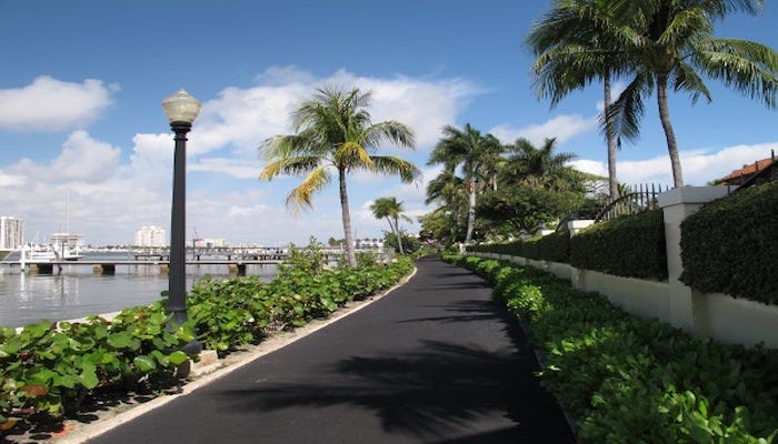 Historic Districts of Palm Beach and W. Palm Beach - Great Runs