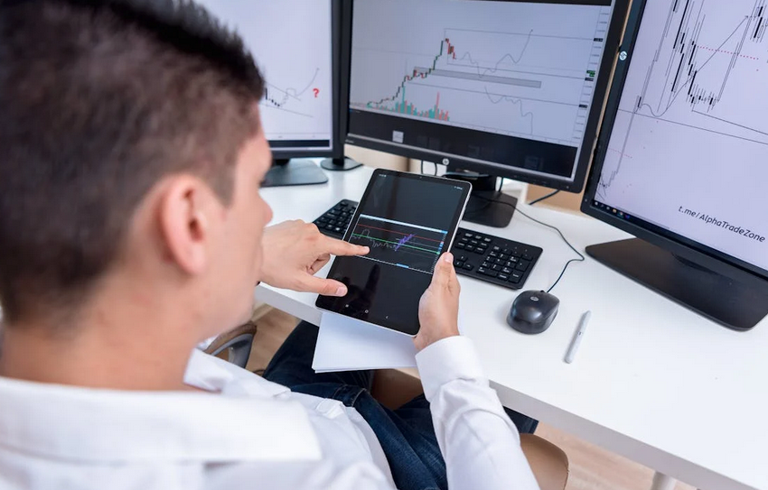 Why Simplicity Wins in Trading